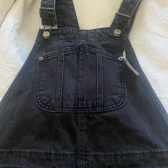 Old Navy size 10 overalls - Picture 3 of 3